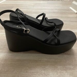Platform sandals
